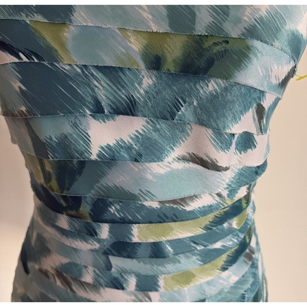 NWOT Never Worn Women's Collection Dress Size 4 - Picture 2 of 6